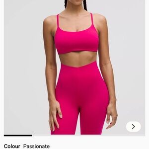 Lululemon wunder train strappy racer bra